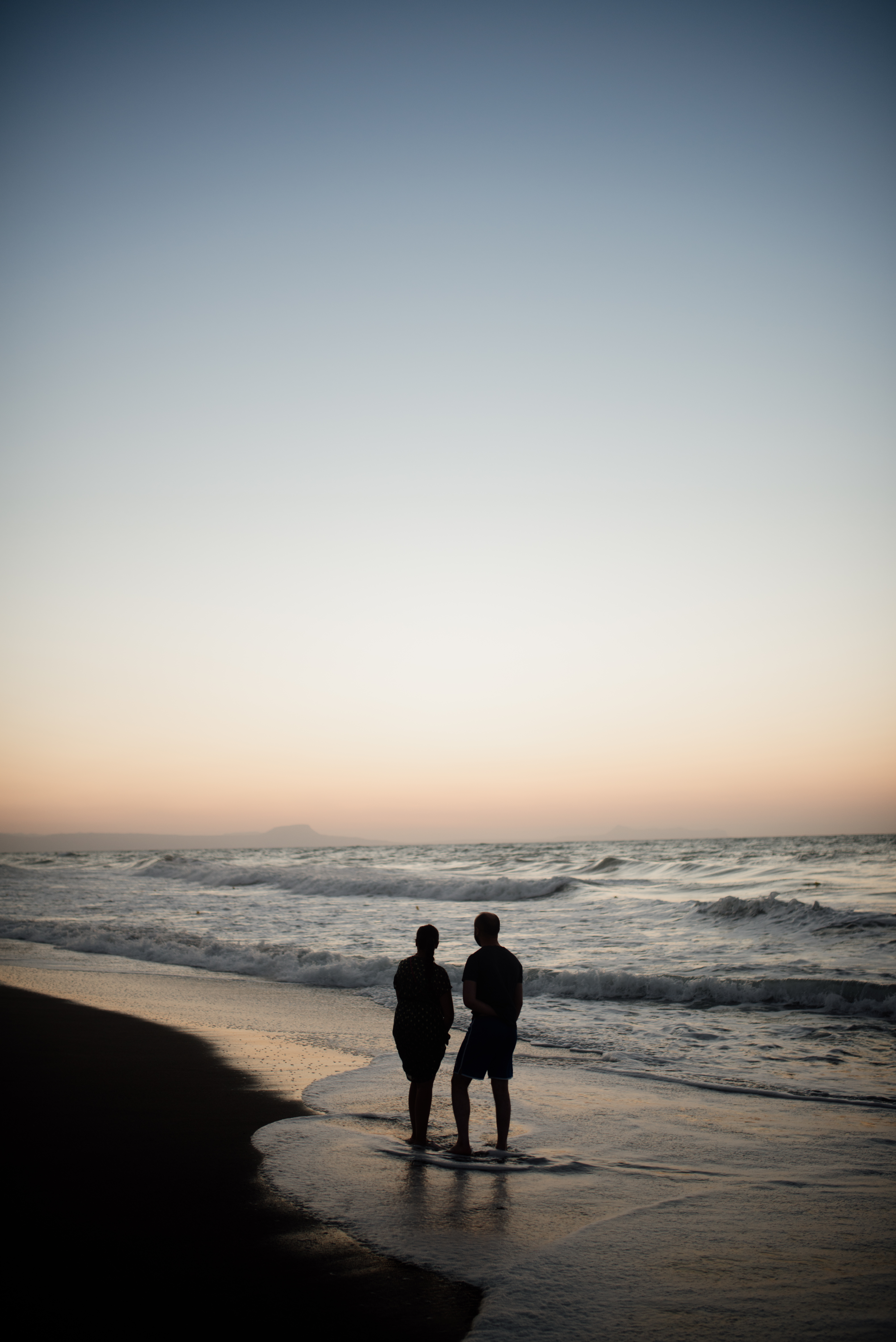 Couple Silhouettes Coast Sea Twilight Dark