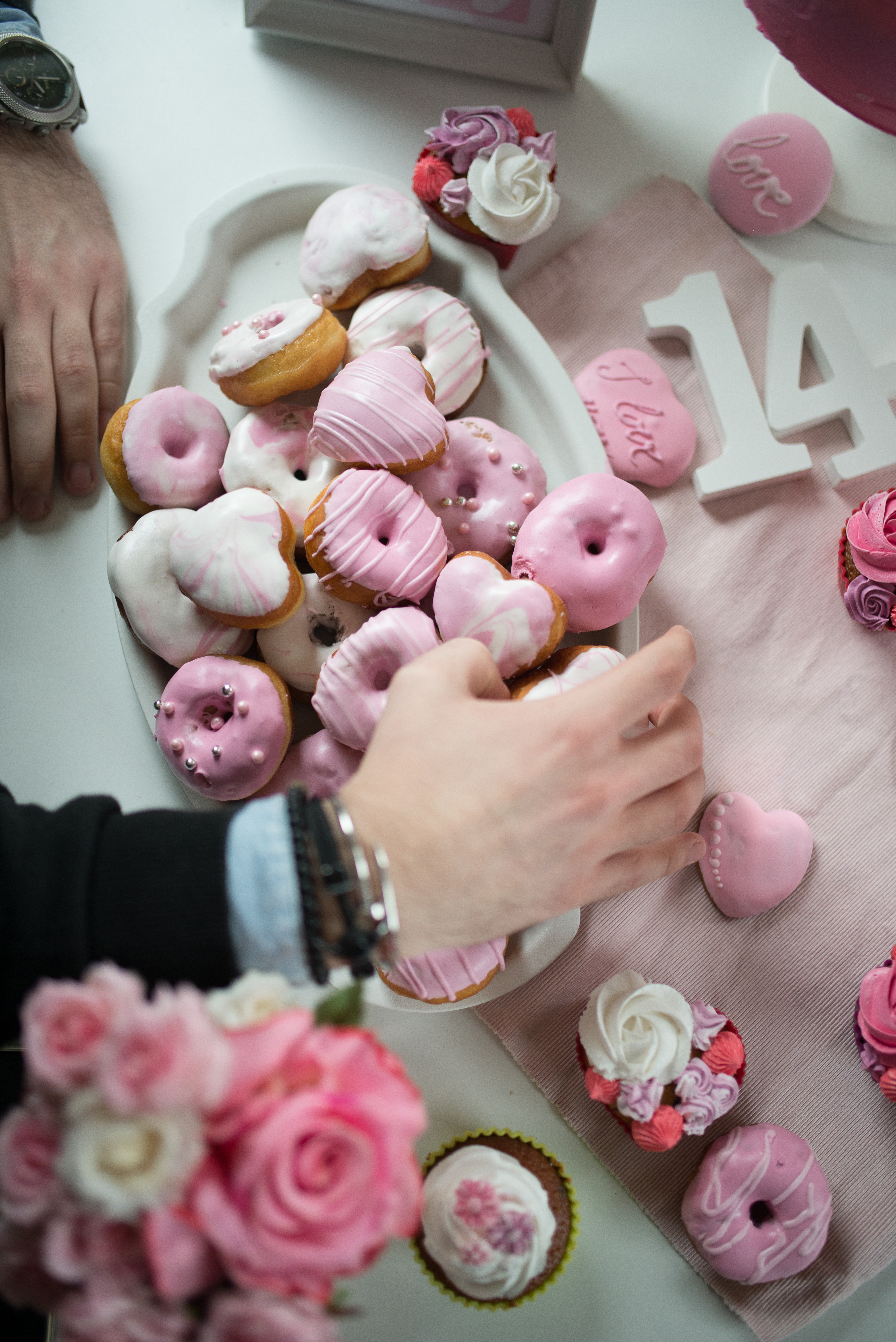 Donuts Glaze Dessert Pink Hand