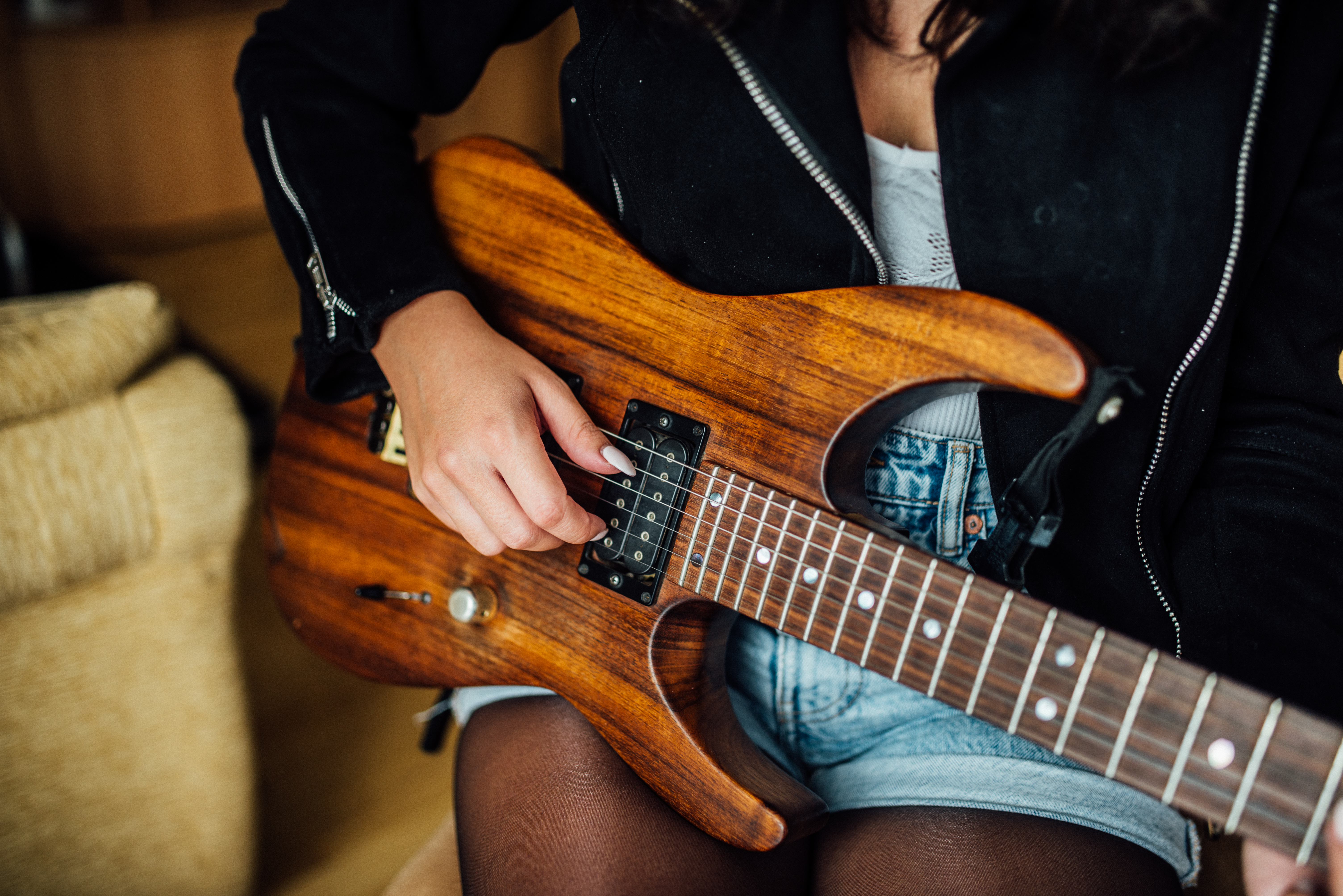 Electric-guitar Guitar Strings Hand Music