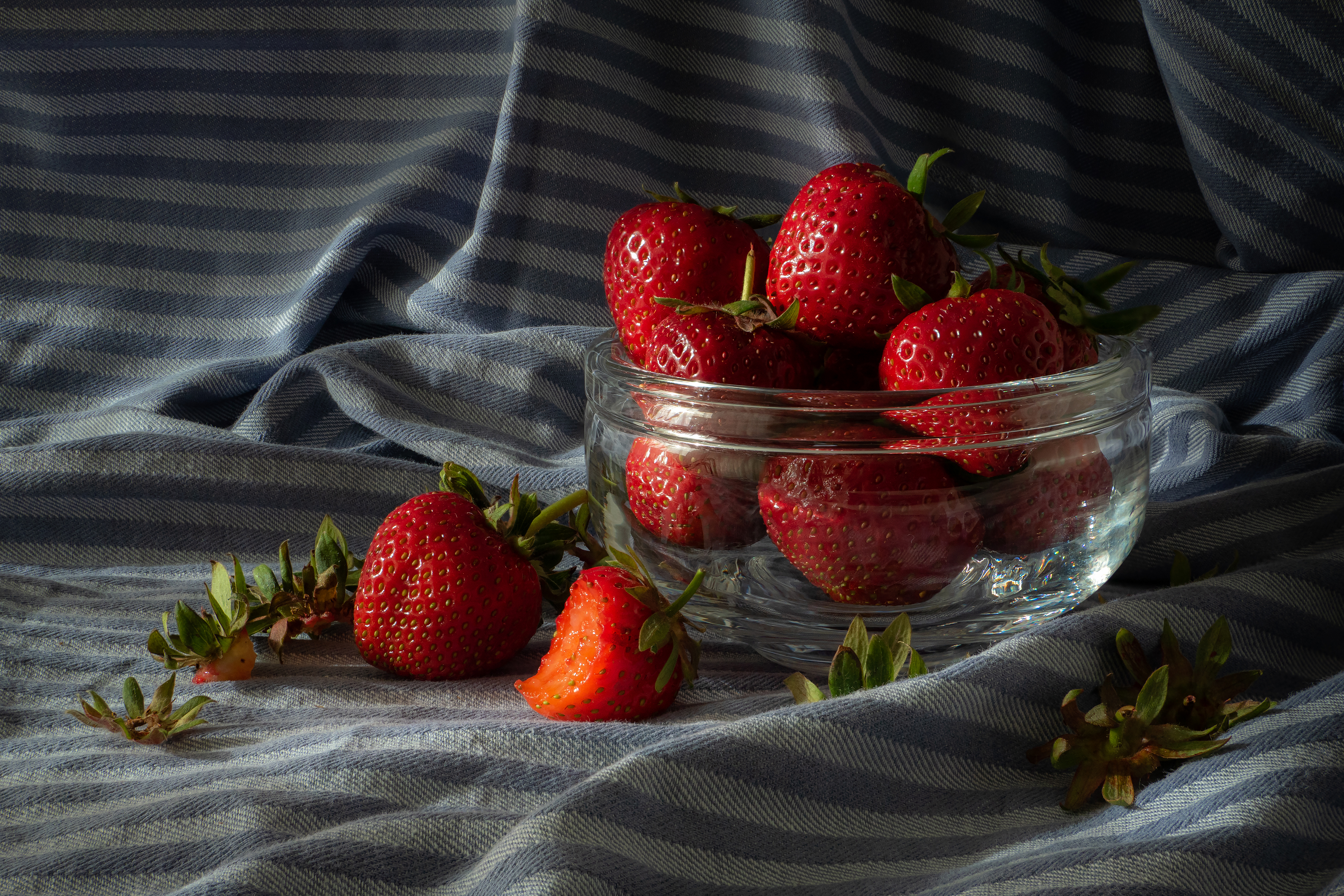 Strawberry Berries Ripe Red Bowl Summer