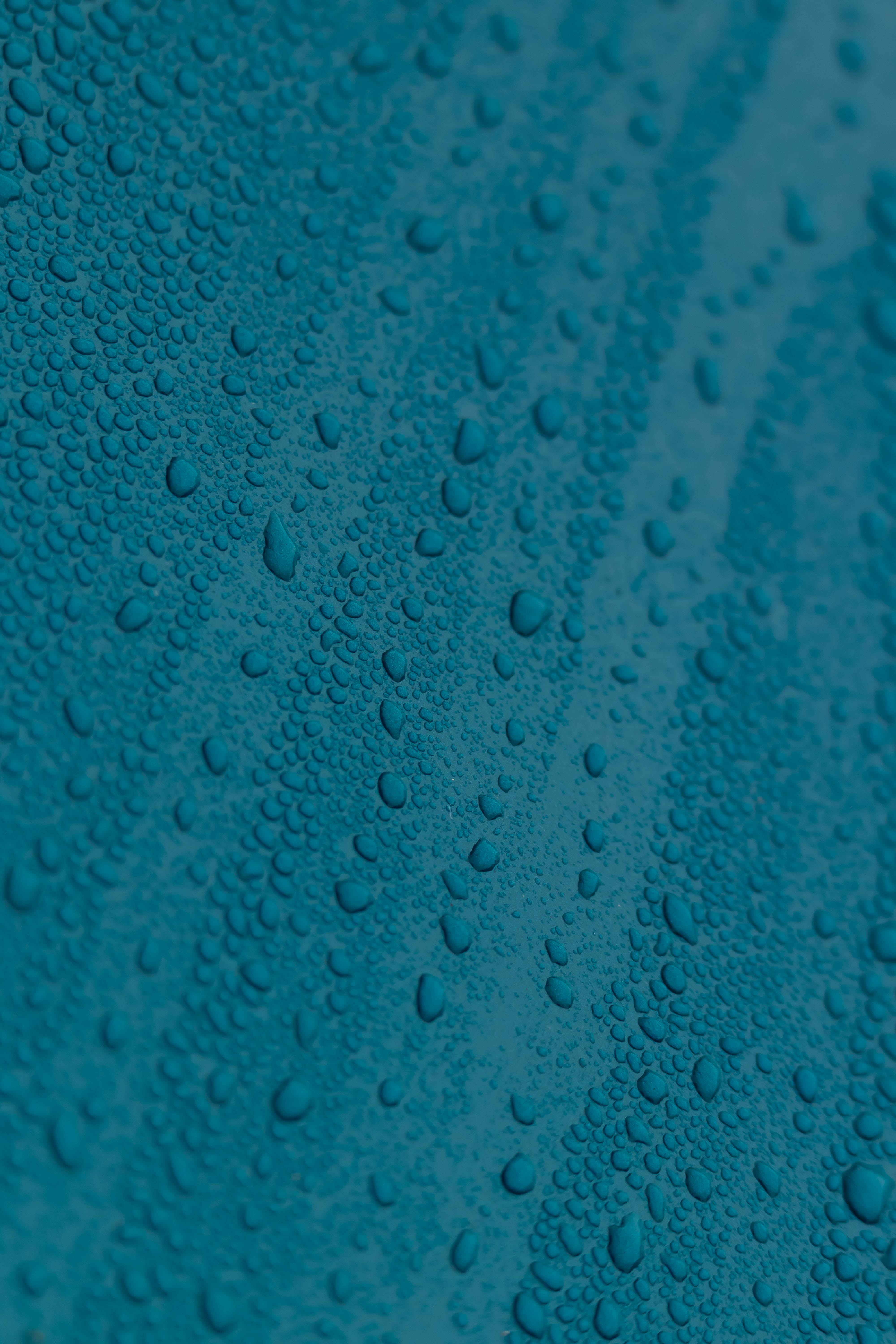 Surface Drops Wet Macro Blue