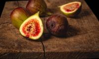 Fig Fruit Wedges Board Ripe