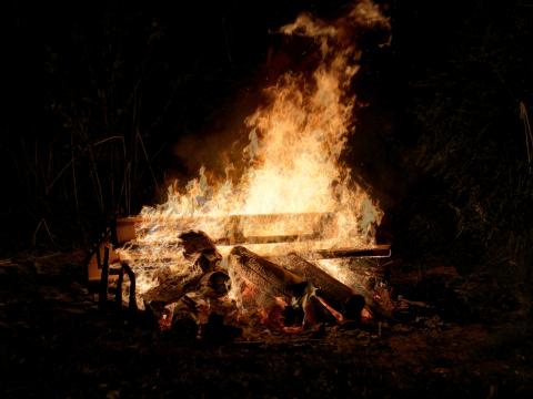 Bonfire Logs Flame Dark