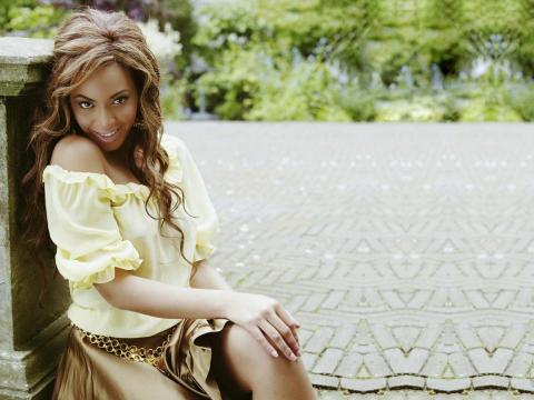 Celebrity Actress Famous Woman Beyonce-vessence