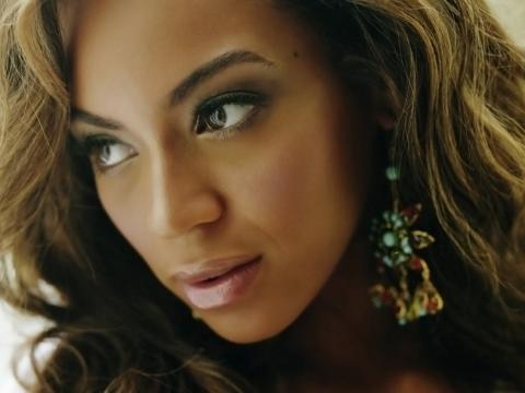 Celebrity Beautiful Girl Hot Beyonce-essence