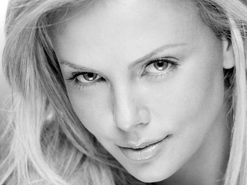 Celebrity Woman Actress Girl Charlize-theron
