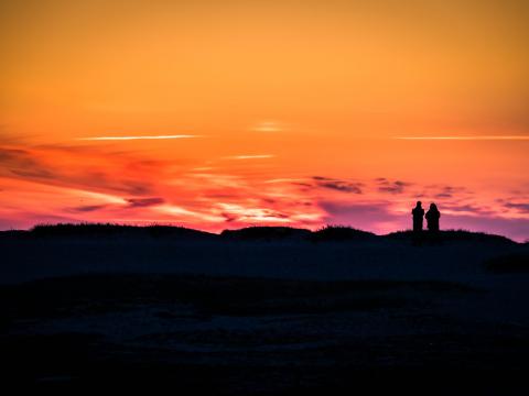 Couple Silhouettes Sunset Dark