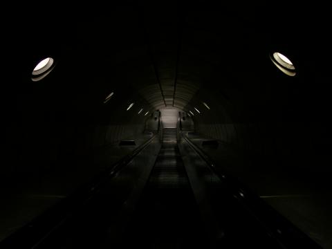 Escalator Descent Tunnel Dark