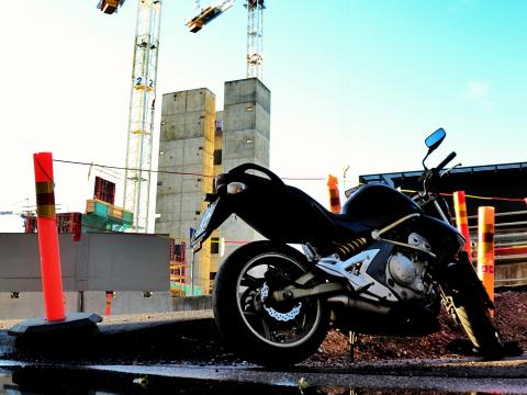 Motorcycle Bike Black Reflection Water Constructing