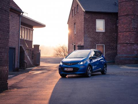 Opel-ampera Opel Car Blue